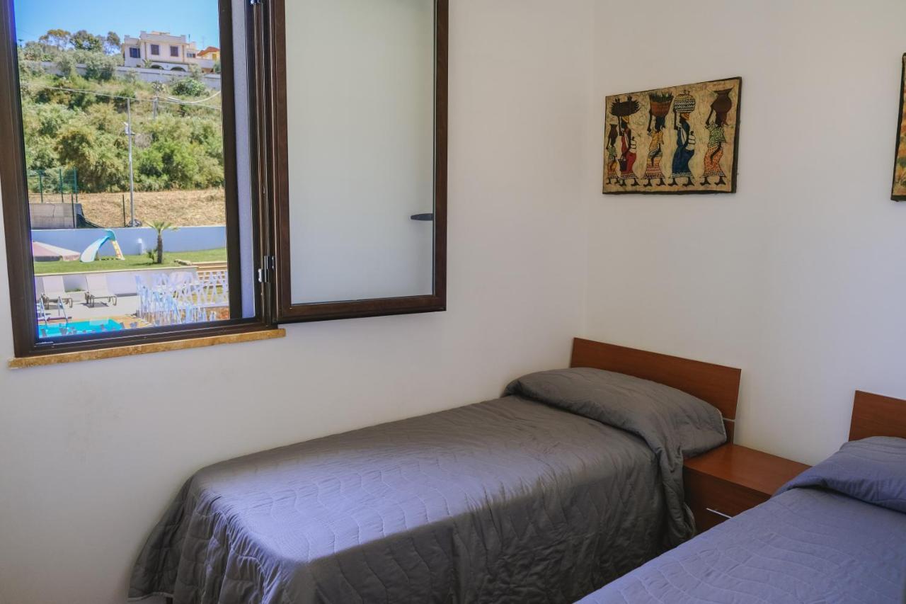 Apartamento Giardini Del Golfo Balestrate Exterior foto